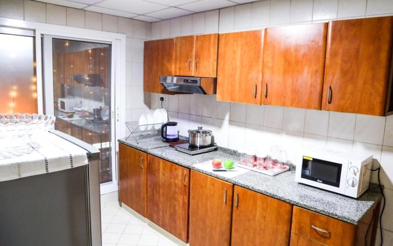 Ruwi Hotel Apartments, Sharjah Exterior photo