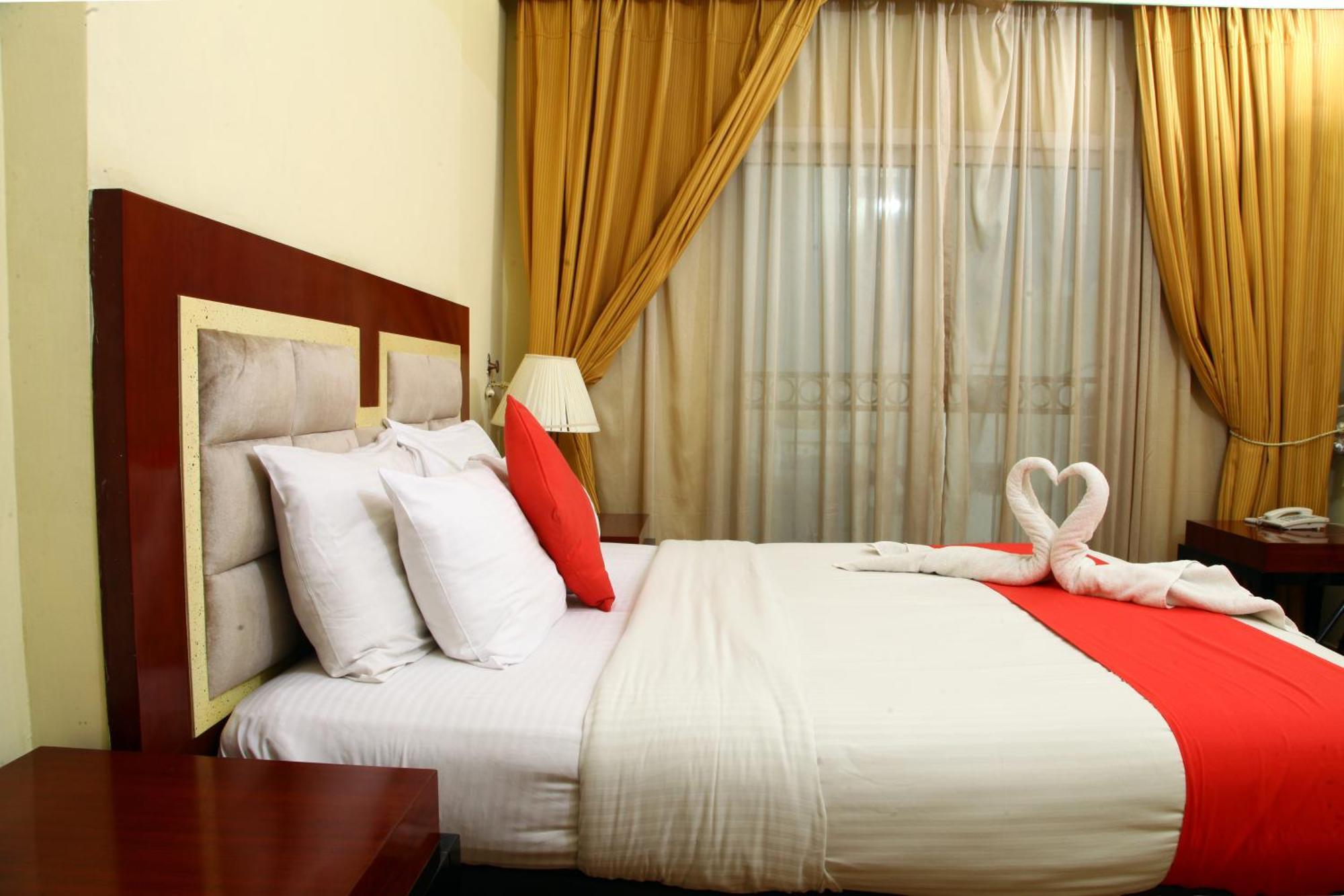 Ruwi Hotel Apartments, Sharjah Exterior photo