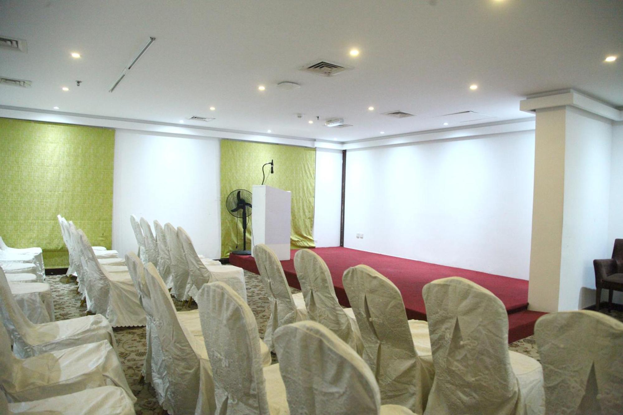 Ruwi Hotel Apartments, Sharjah Exterior photo